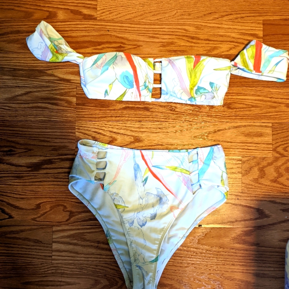 High waisted 2 piece bikini with sleeves